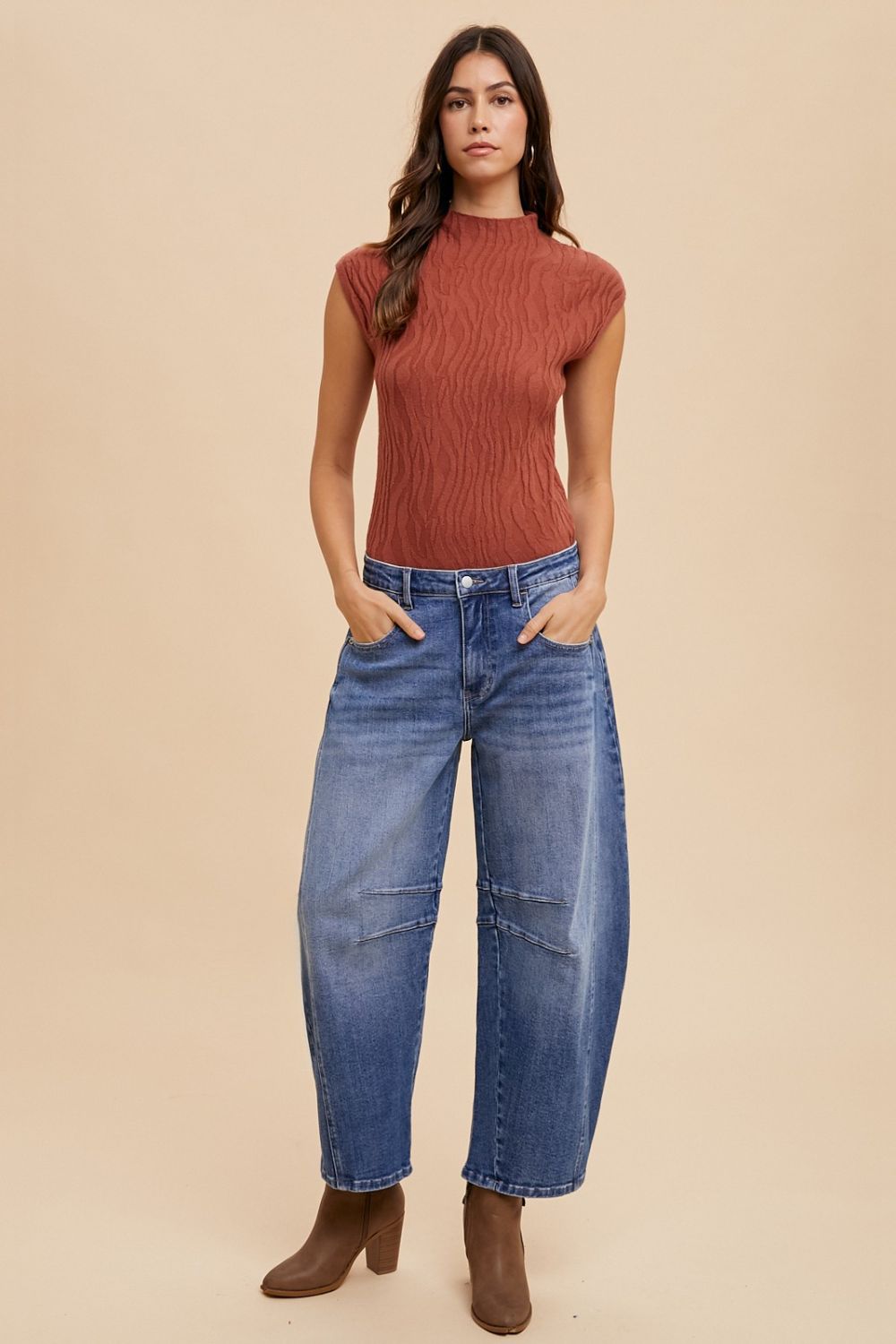 Annie Wear Mid Rise Barrel Leg Jeans with Pockets